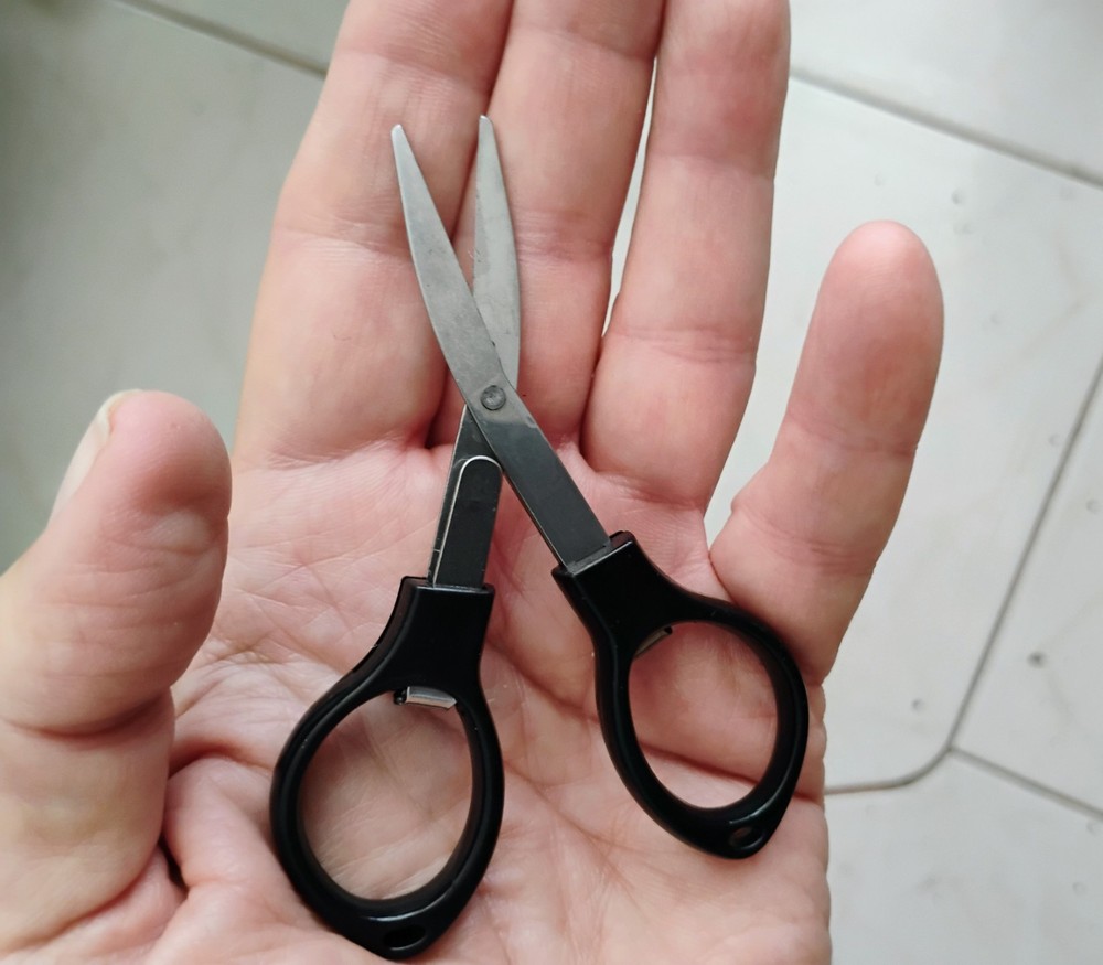 Folding Scissors, One Pair, Black