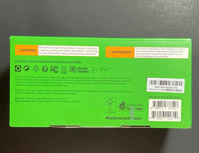 Official Universal Quick Charging Stand for XBOX Controller [ Robot WHITE ] NEW