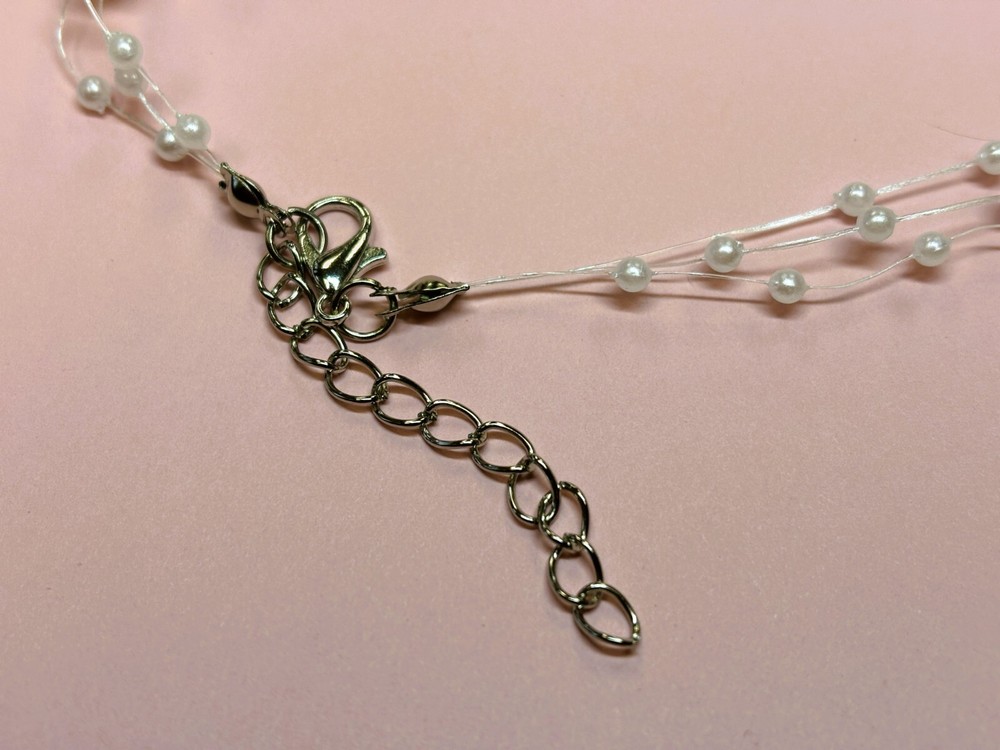 Pearl Chain Yarn Butterfly Necklace