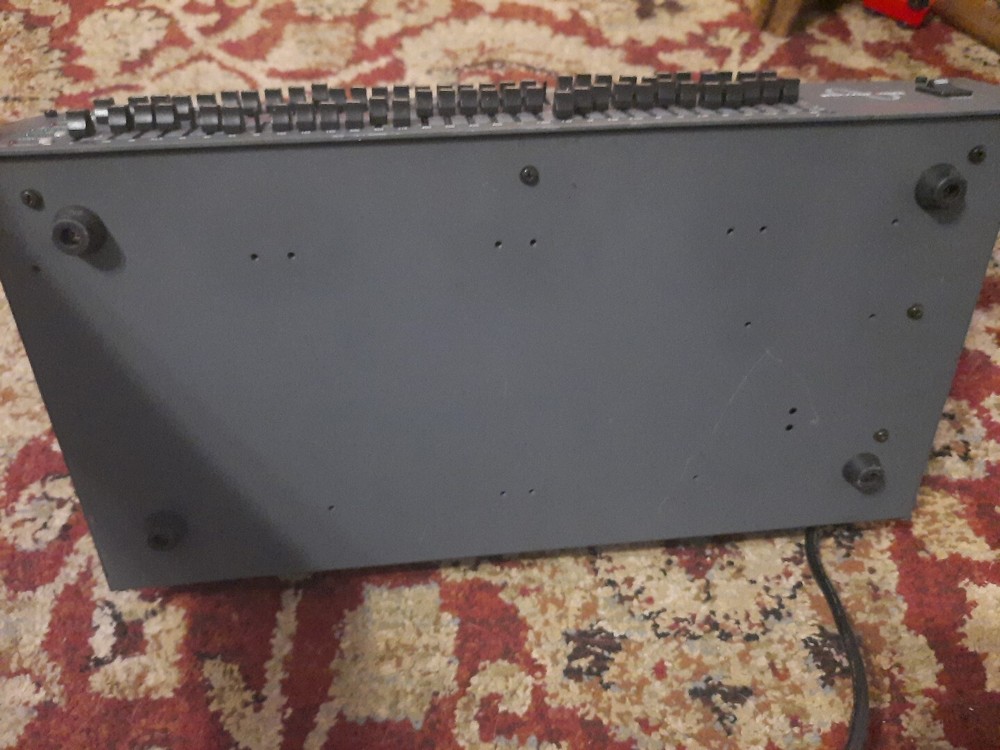 Power Req Professional Dual One Third Octive Equalizer Q-231 **Read