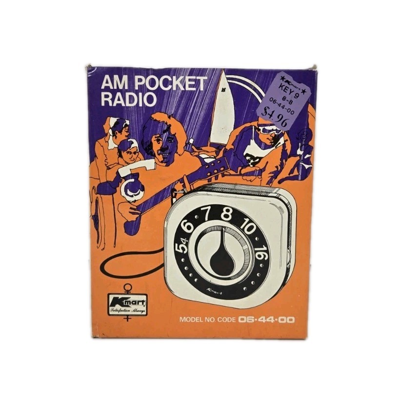 Vintage 1978 Kmart A/M Pocket Radio. Model 44-00 Hong Kong, Space Age Design.