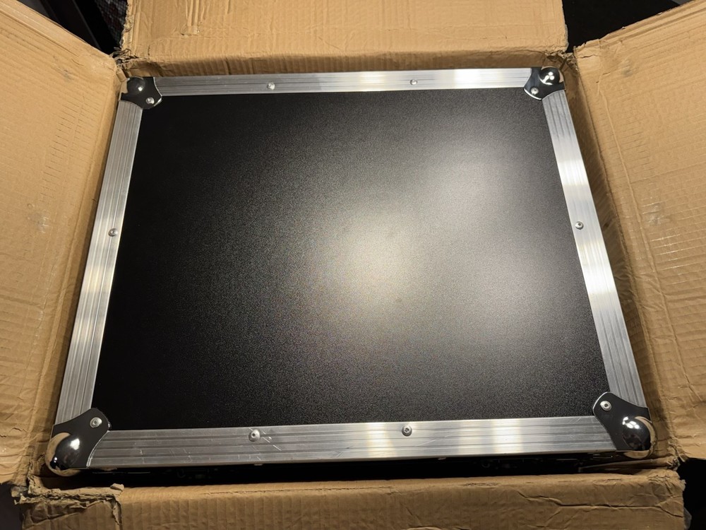 Professional 1024 Console moving head par light DMX Controller Lcd Display/case