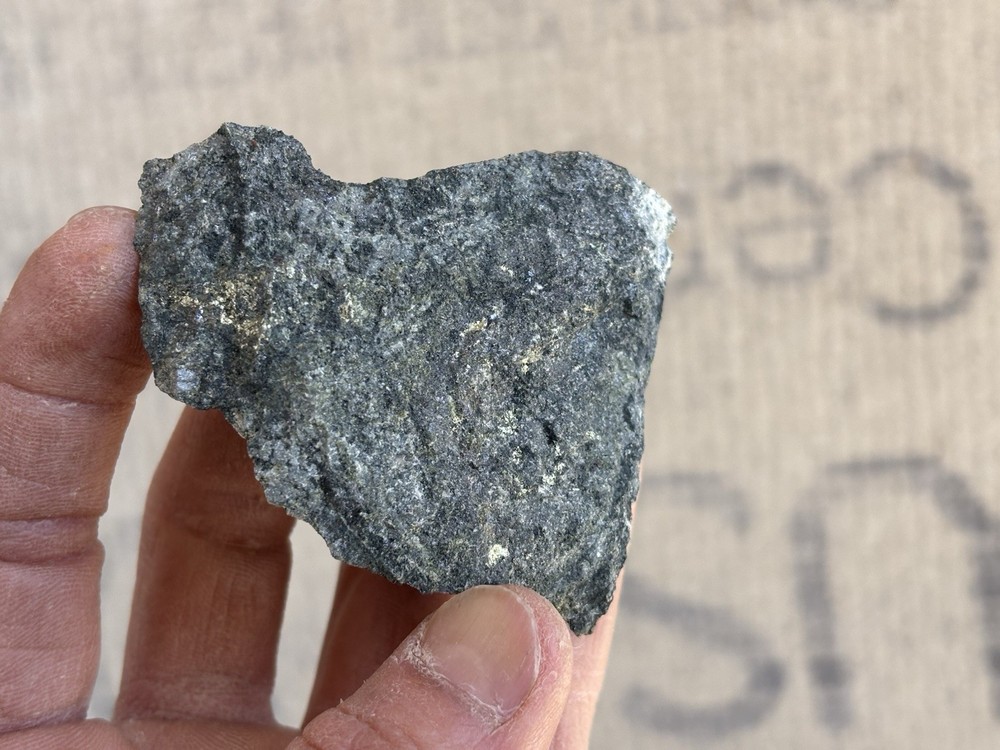 green stone gold ore 128g