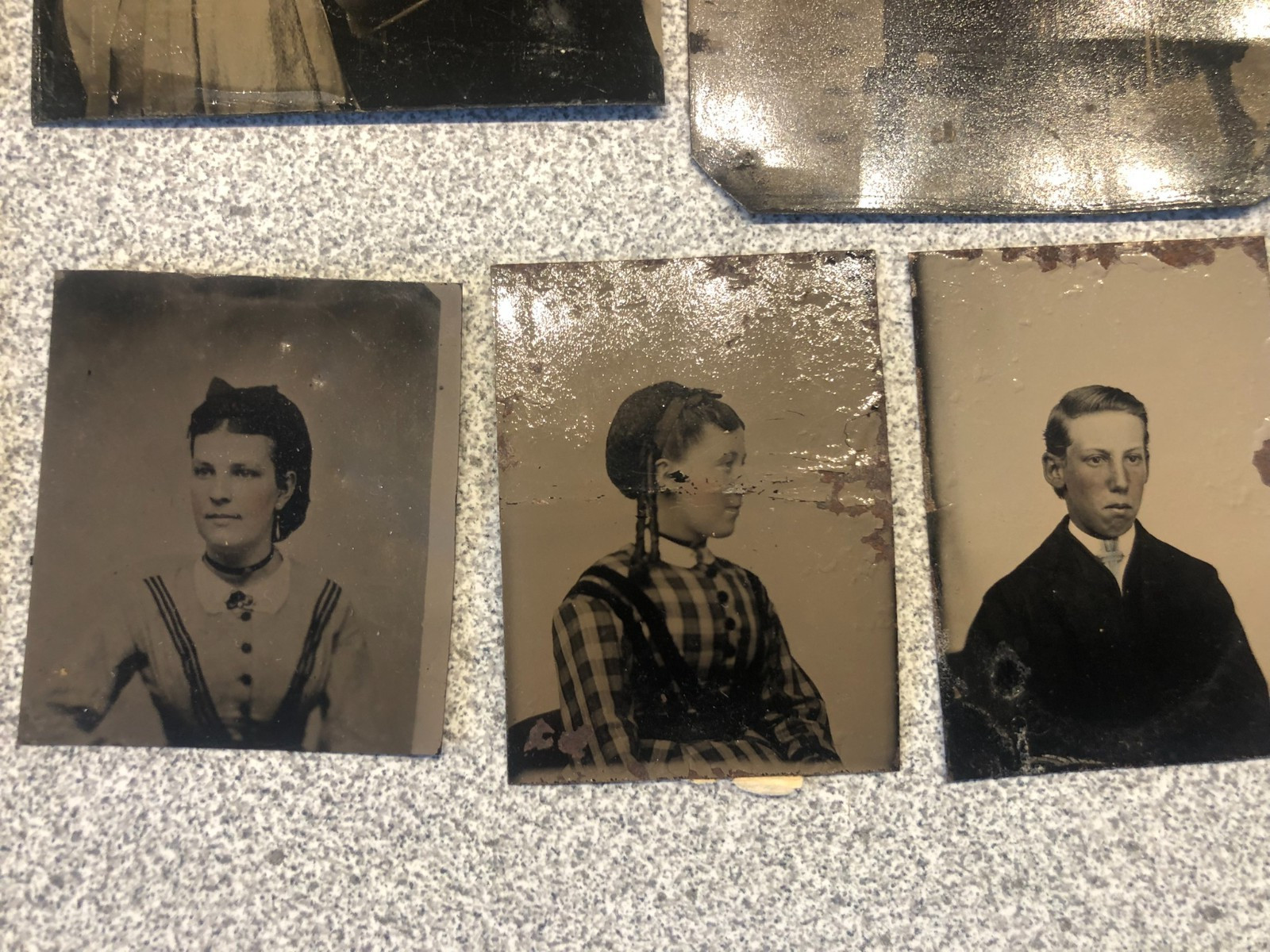 Lot of 11 CIVIL WAR ERA TINTYPE'S - Mixed Lot-Children-Adults-Military c.1860s