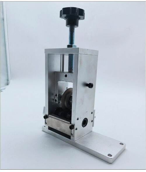 Hand-cranked Scrap Wire Stripping Machine Old Wire and Cable Copper Wire Strippe