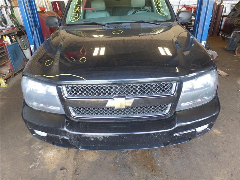 TRAILBLAZ 2006 Rocker Panel Moulding 9862184