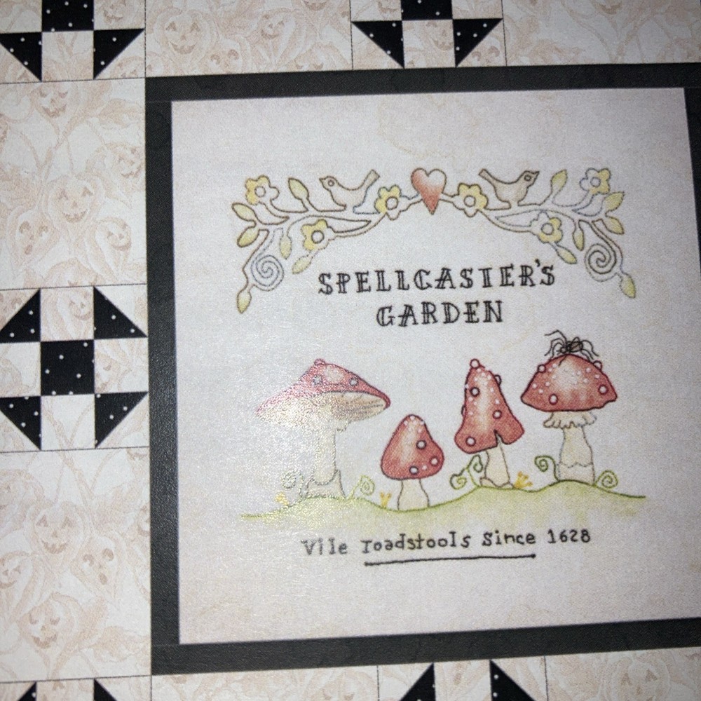 Crab-Apple Hill Quilt/Embroidery Pattern VILE TOADSTOOLS : Pre-owned Halloween