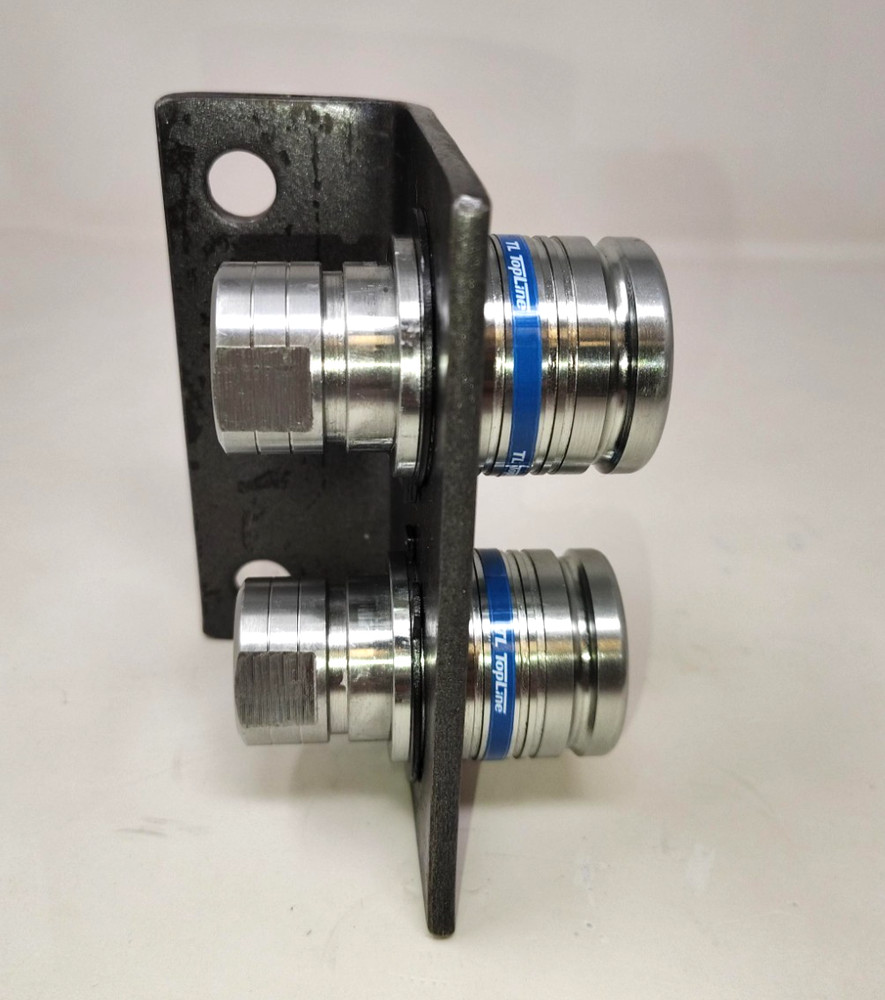 USED - TL39B-2 Quick Release Coupling 1/2 NPT Break away Coupler Bracket Set