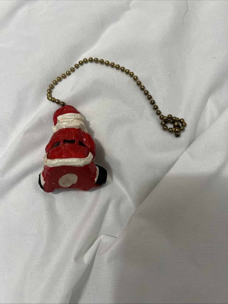 Santa Claus Christmas Fan Pull Chain