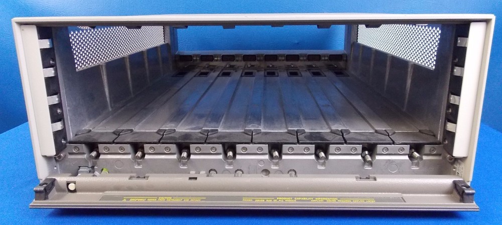 Agilent HP Keysight 70001A System Mainframe 8 Slots