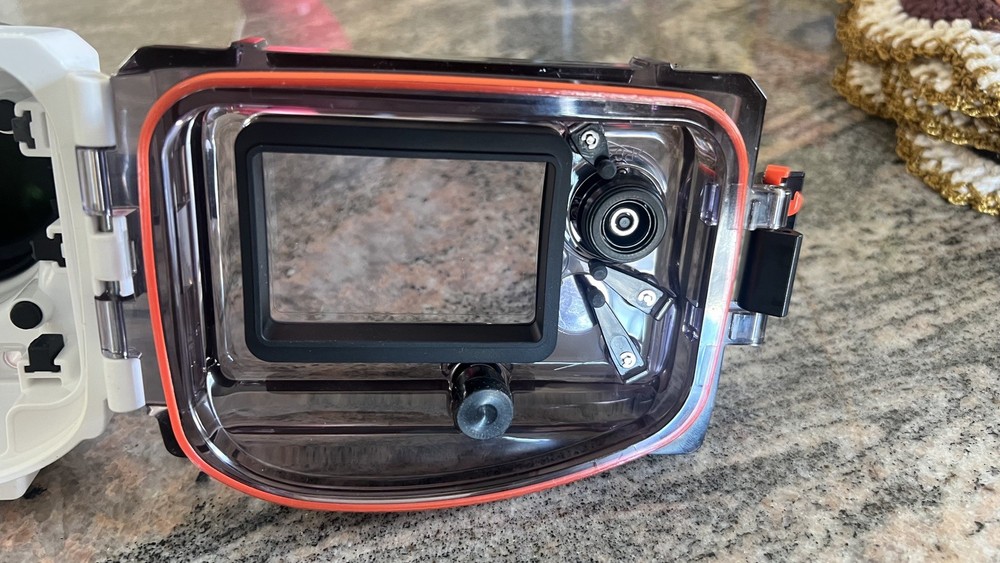 Nikon 1WP-N3Water proof 45m/147ft CASE