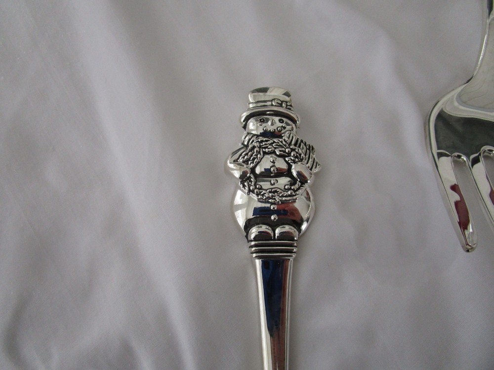 CHRISTMAS 3 PIECE SERVING SET~[ International Silver Company]~CLEAN!!!!