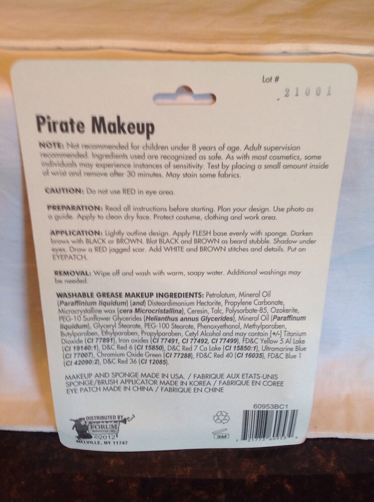 Pirate Make Up Kit With Eye Patch & 1 Earing -UNISEX