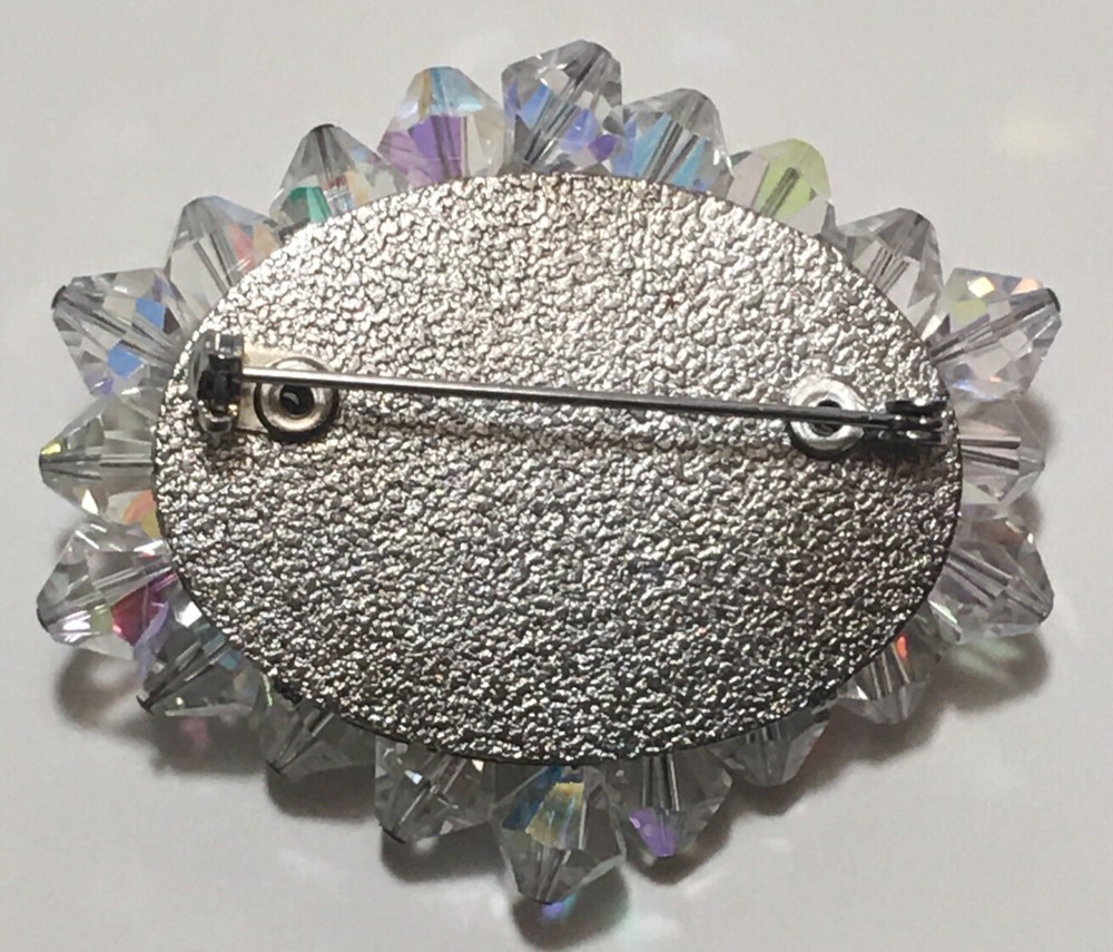 1960s CRYSTAL BEADED BROOCH EXCELLENT CONDITION