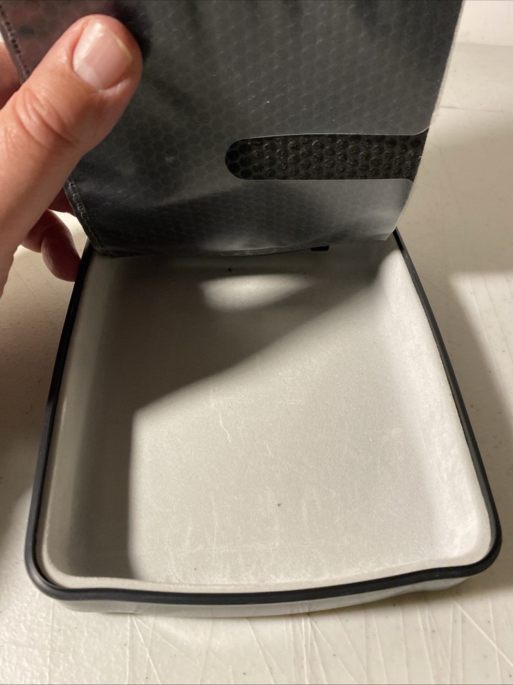 CD Projects Hard Shell Compact Disc CD Case Black Holds 24 Discs
