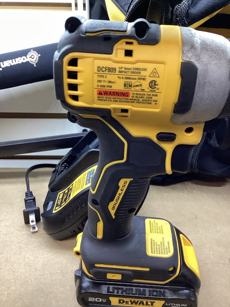 DEWALT IMPACT & DRILL SET (AST005772)