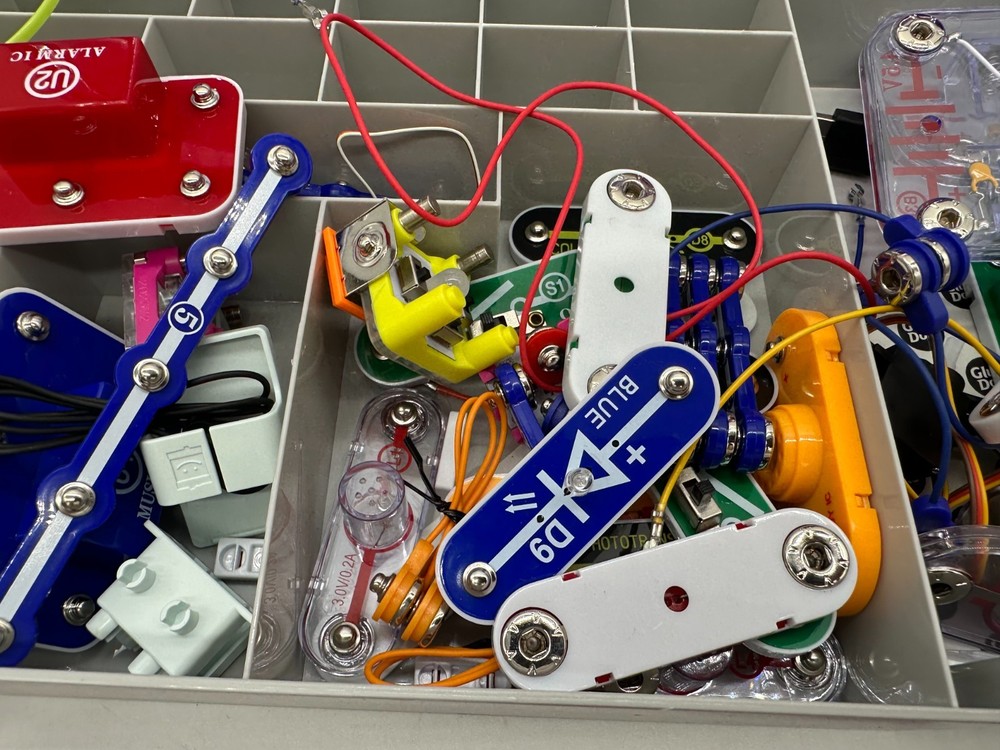 Sphero LittleBits STEAM+ Box & Parts (Read description)