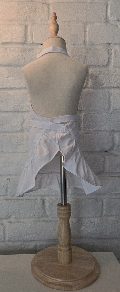 Child's Apron With Ruffle