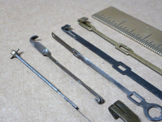 6 GOOD OLD BRACKET-MANTLE-WALL CLOCK PENDULUM LEADERS (A)