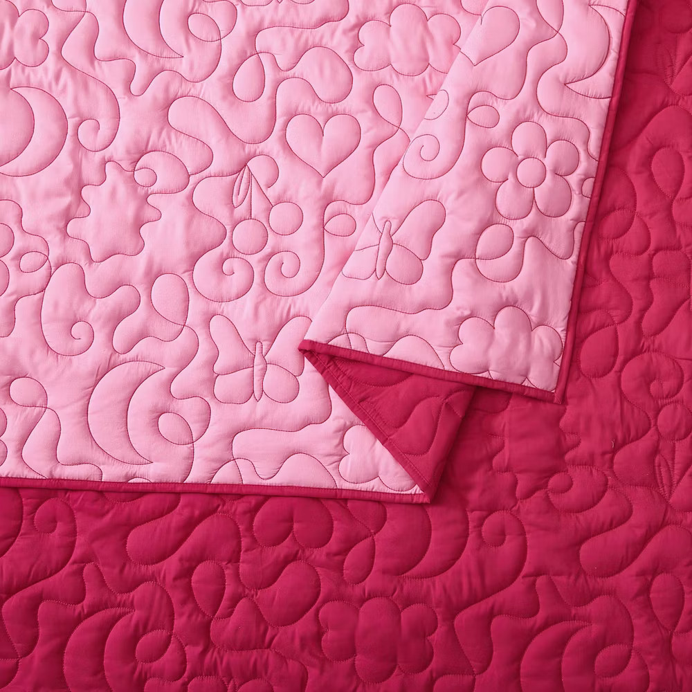 Prism Full/Queen Pink Icon Quilted Comforter