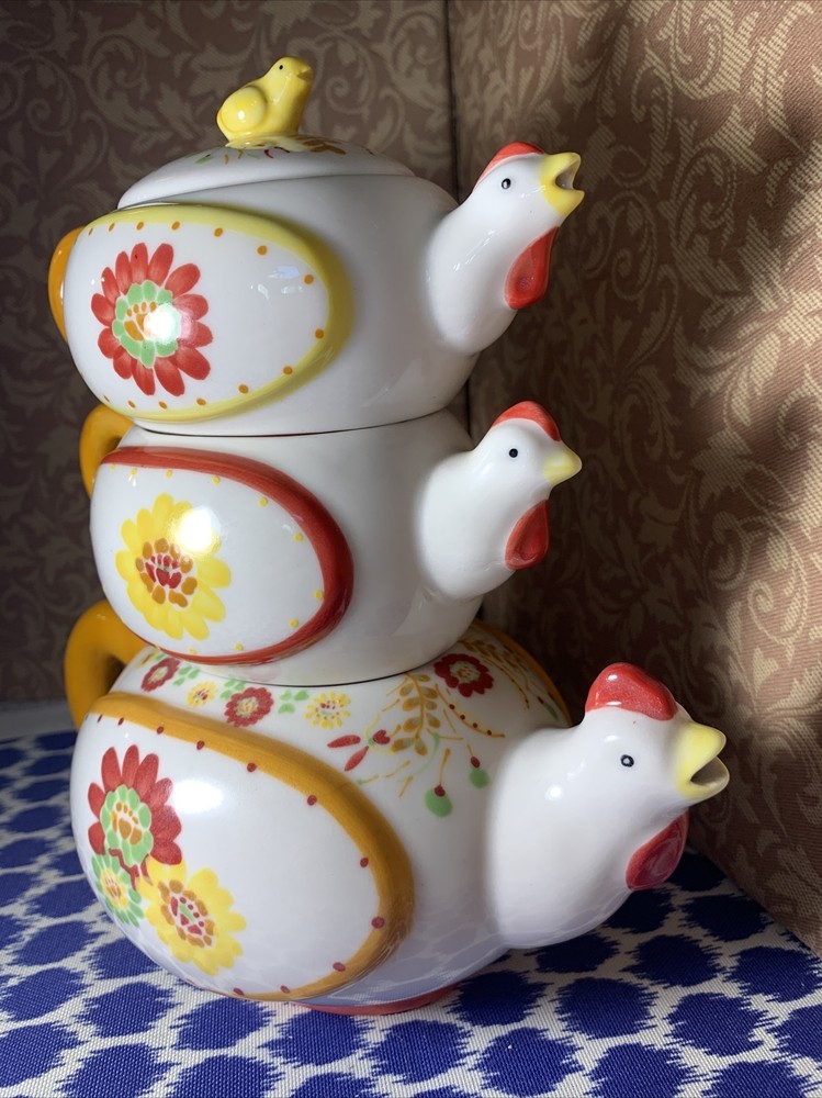 Bisquit Stackable Tea pot chickens Cute!