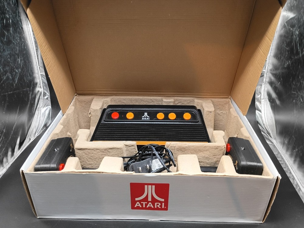 Atari - Flashback 4 Classic Game Console 40th Anniversary Edition