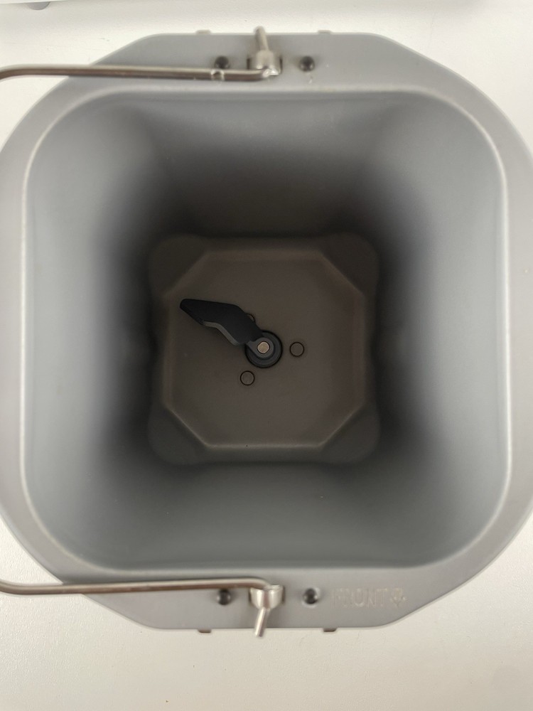 Toastmaster Bread Box Automatic Bread, Dough Maker 2 Lb Model 1154 Tested WORKS