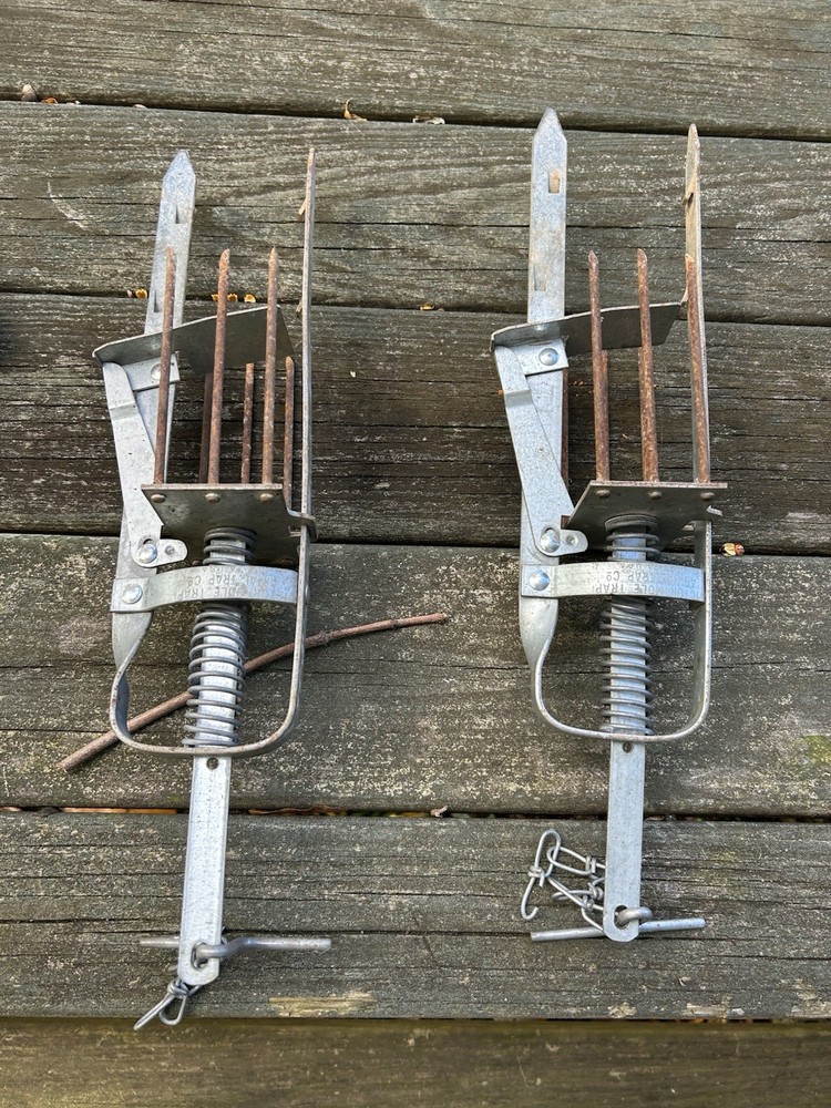 Victor Plunger Mole Traps