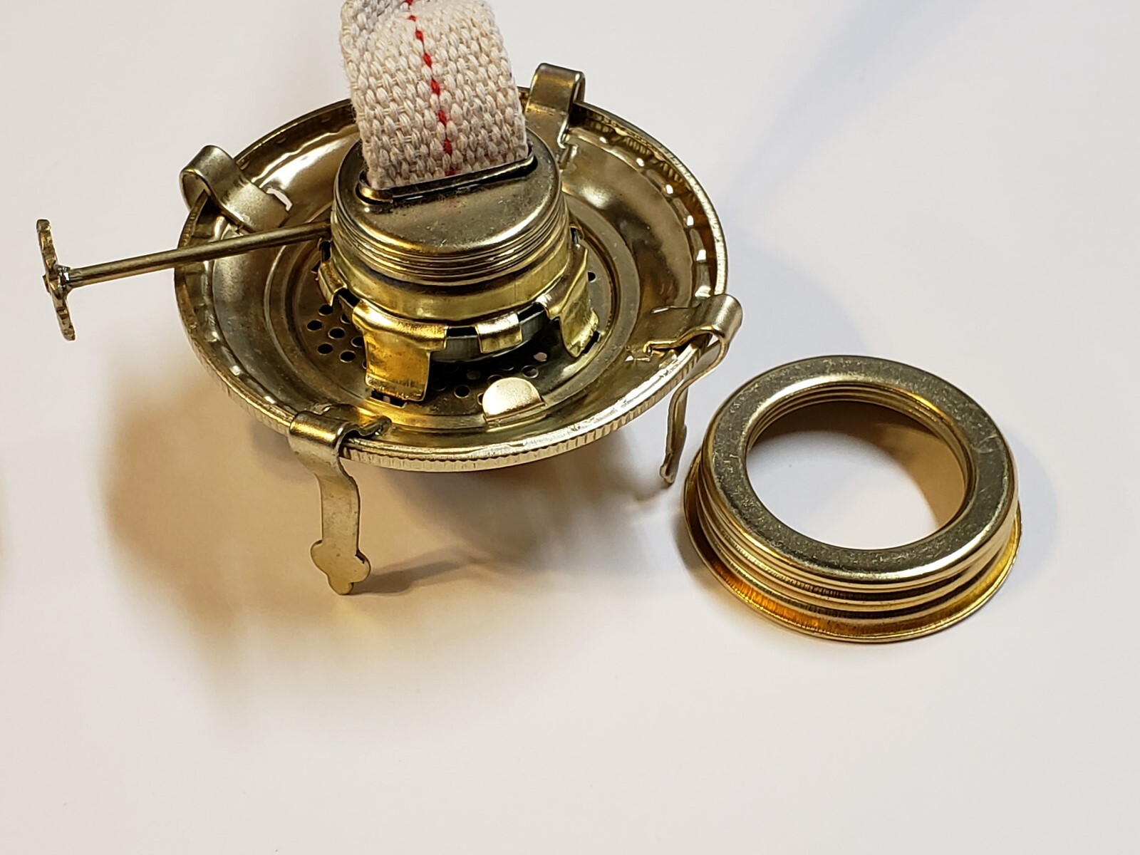 #2 BRASS PLATED OIL BURNER WITH WICK & REMOVABLE SCREW ON COLLAR NEW 54350J