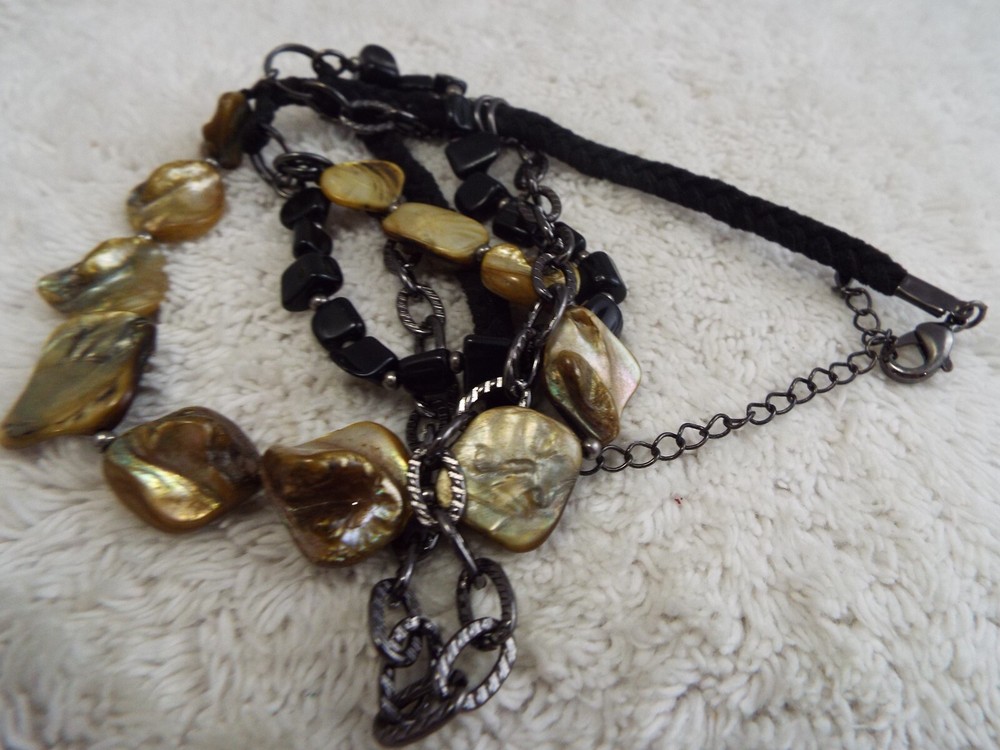 Black Stone Brown Shell Cord Necklace (A44)