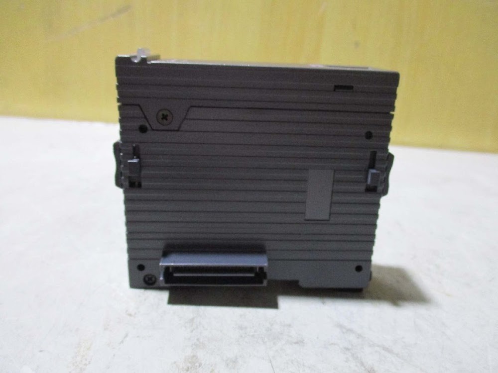 KEYENCE KV-LE21V Ethernet Unit Controller PLC Module USED