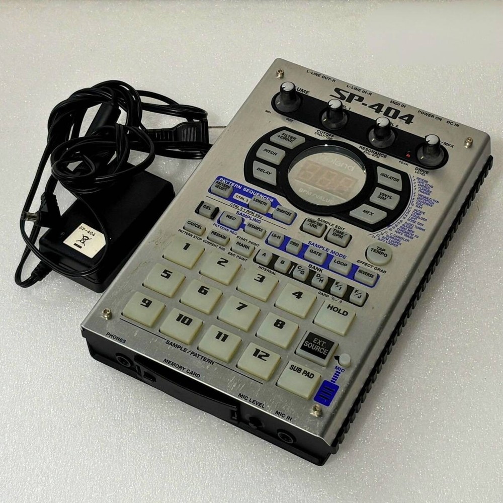 Roland SP-404 Linear Wave Sampler Effector SP404 Used w/ AC Adapter Japan