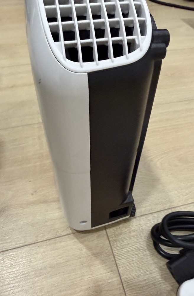 Epson LCD Projector VS250 H838A.