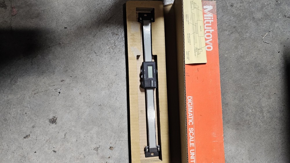 Mitutoyo 572 Horizontal Digimatic Scale 8in
