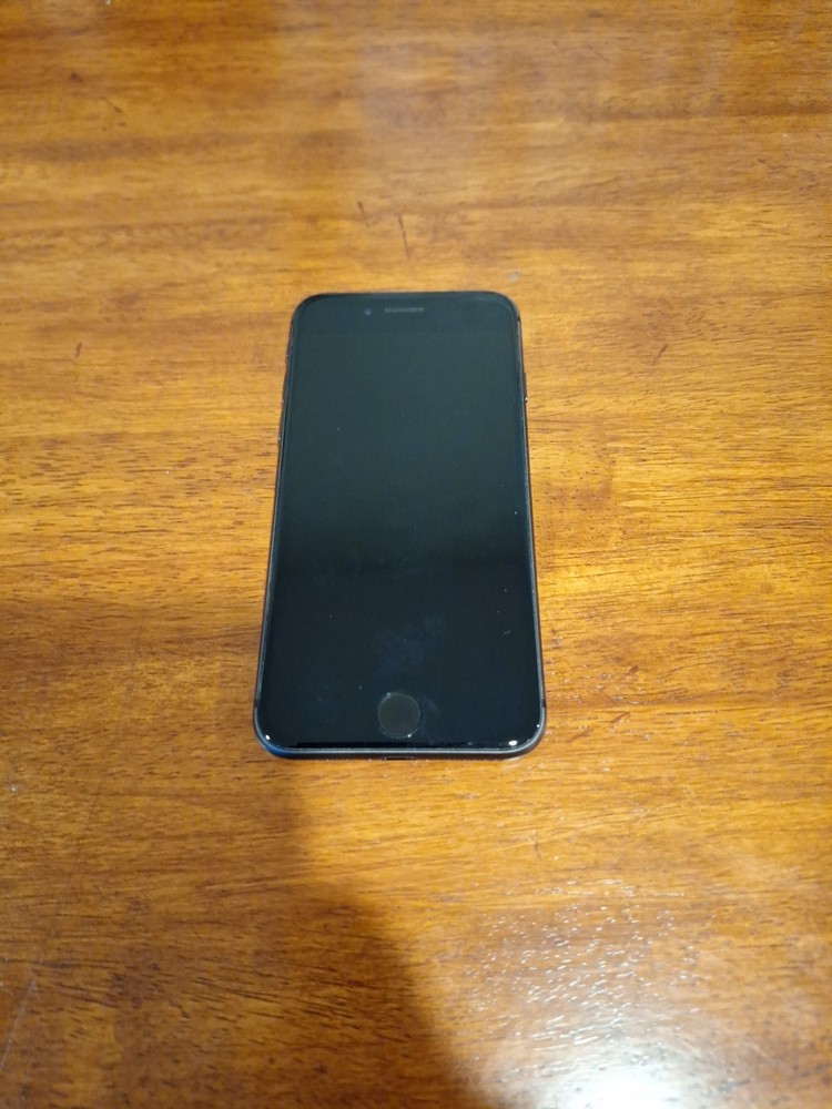 Apple iPhone 8 - 32Gb - PARTS ONLY