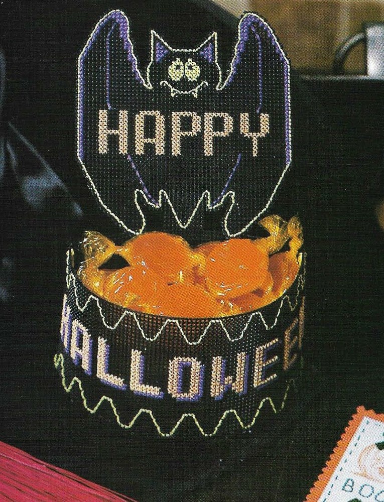 BAT CANDY KEEPER BASKET HALLOWEEN PLASTIC CANVAS PATTERN INSTRUCTIONS