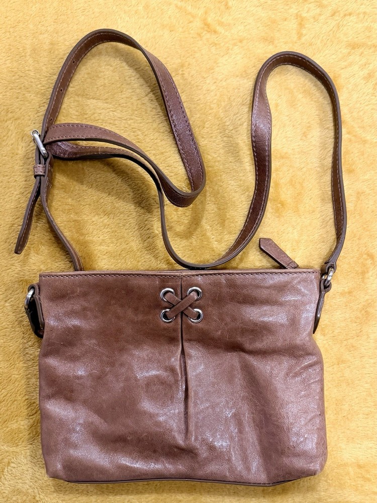 Cole Haan Brown Shoulder Bag Zip Closure Adjustable Strap Inner Pockets