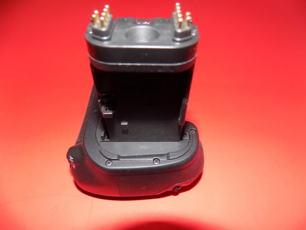 Multi Power Battery Pack Grip Holder for EOS 6D MarkII 6DII Camera as BG-E21