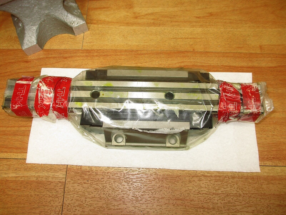 THK SHS35C *NEW* Linear Bearing & Rail 11" 28cm Guide Block