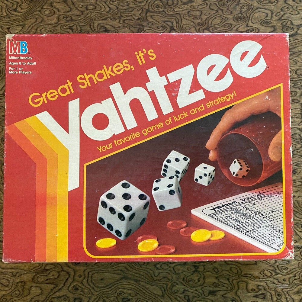Yahtzee Milton Bradley Lowe 1982 E950 Vintage All Pieces