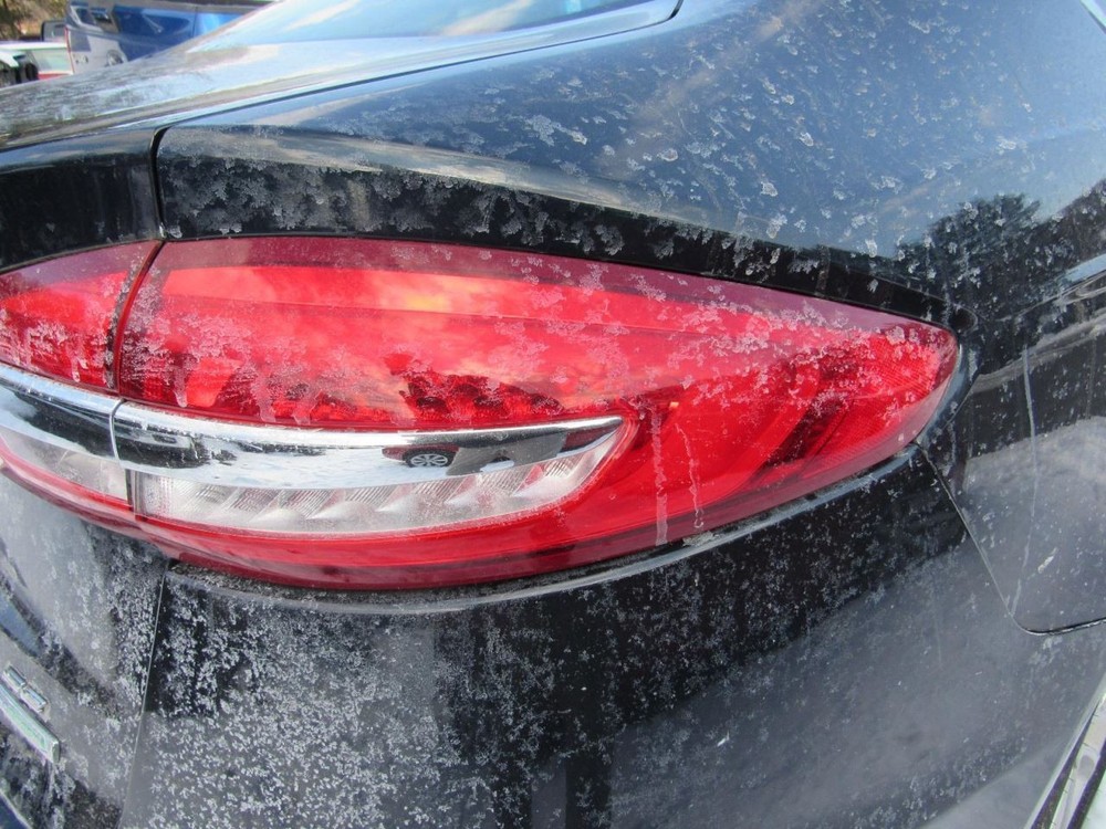 FUSION 2020 Glove Box 1022907