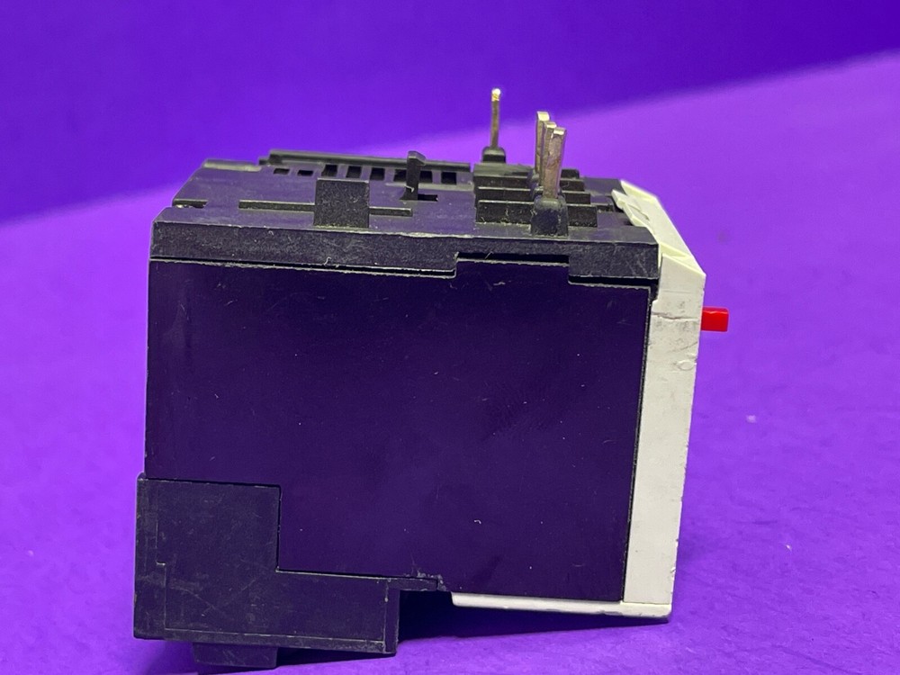 Square D Class 9065 Type TD0.8 Overload Relay 0.8-1.2A