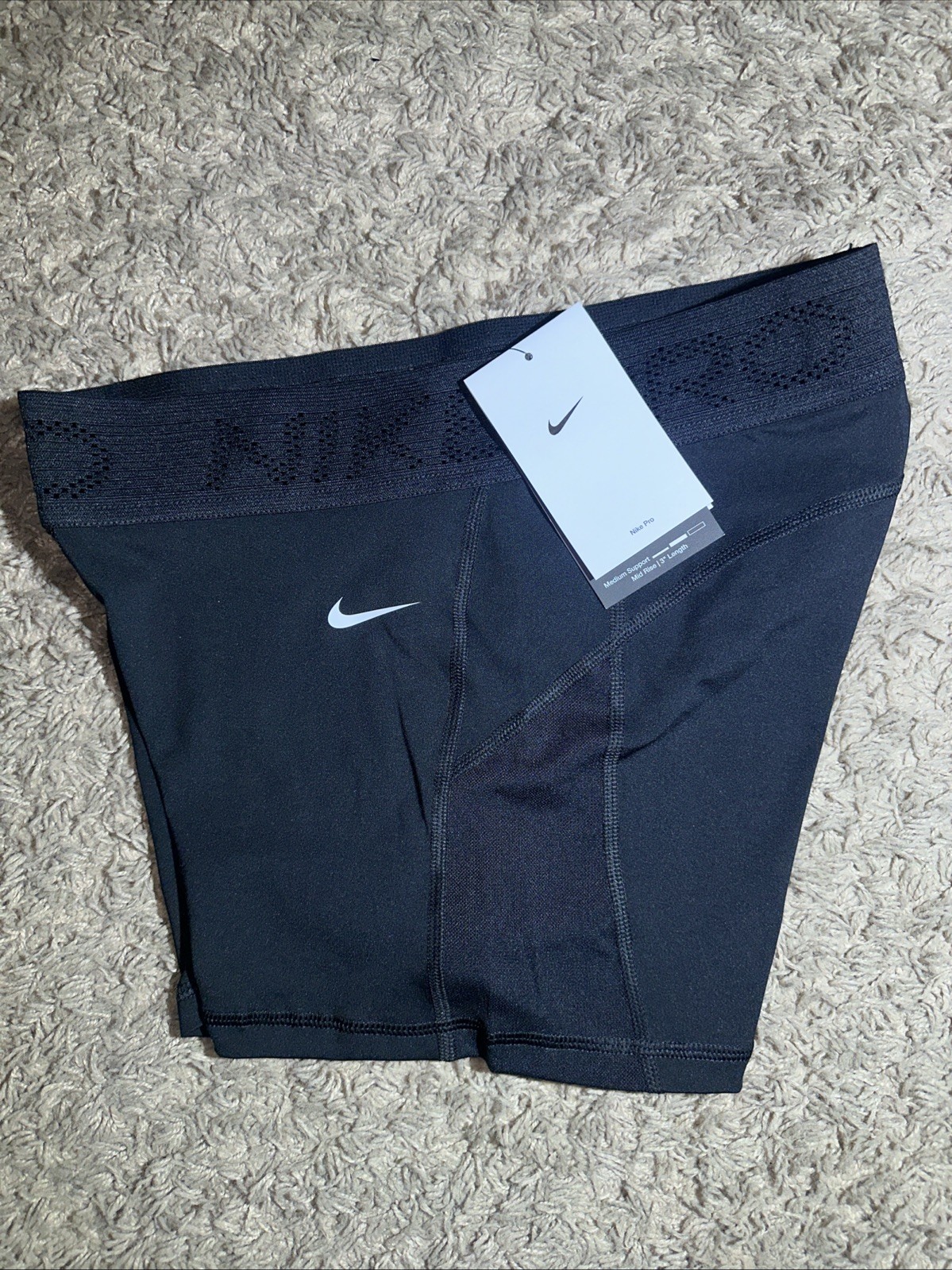NEW Women's Nike Pro Mid Rise 3" Mesh Paneled Shorts Black Size Medium MSRP $40