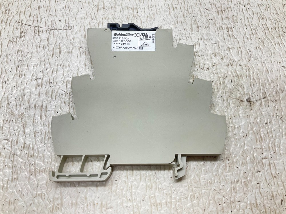 Weidmueller RSS113024 Solid State Relay 8533640000 4060120000 (TSC)