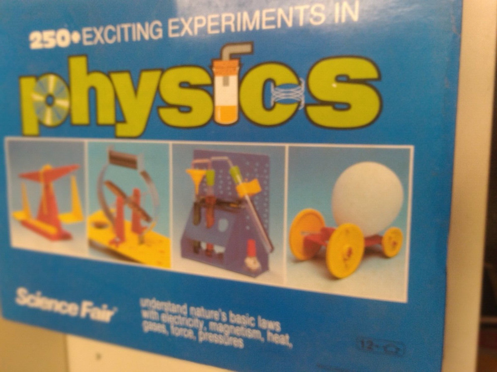 Vintage Science Fair Physics 250 Experiments CAT. #28-193 COMPLETE