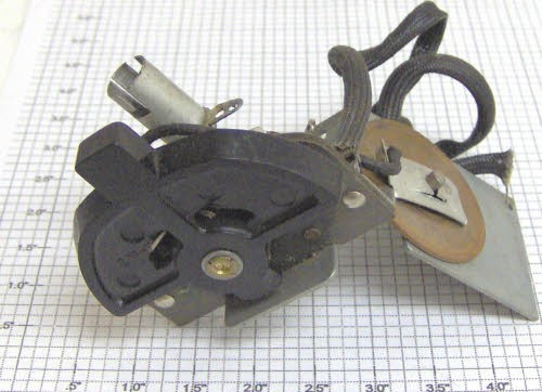 Lionel ZW-89 Left Hand Reversing Unit Assembly