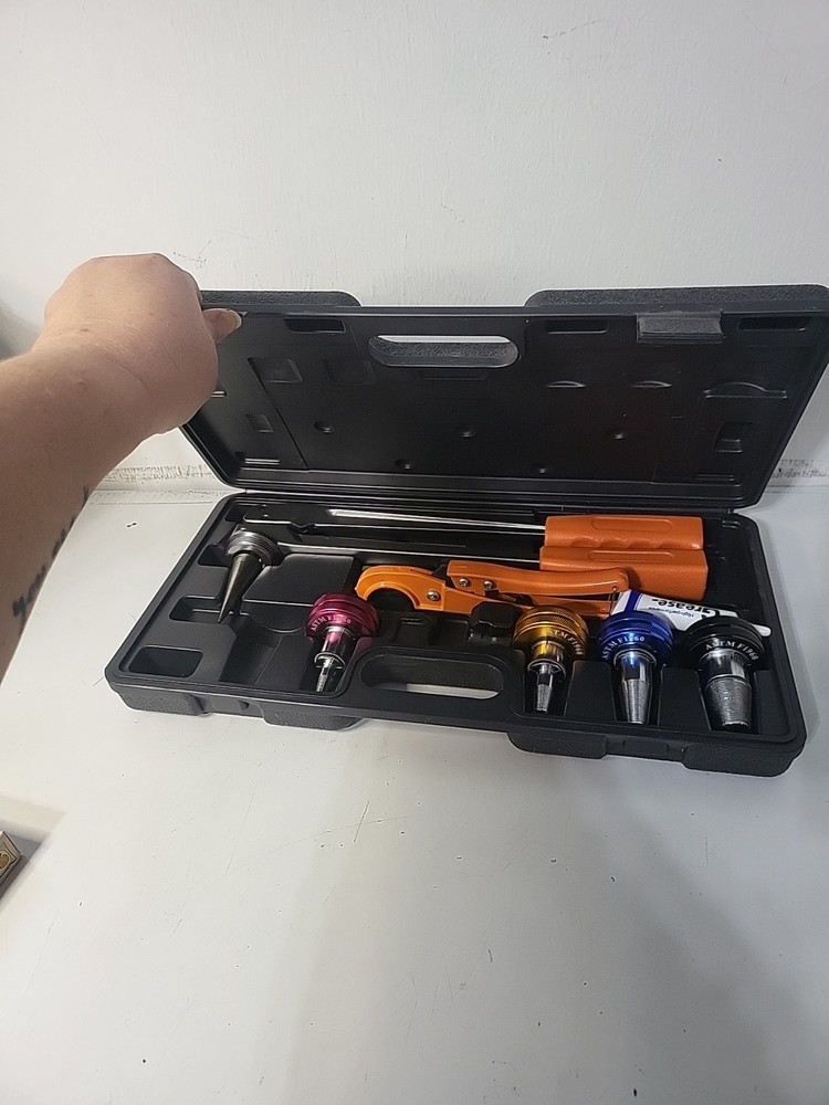 Langlier Manual Pex Pipe Expander 4 Sizes Set Cutter Case READ