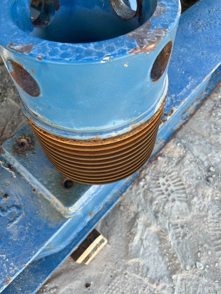 TRIPLEX 1300HP NATIONAL MUD PUMP