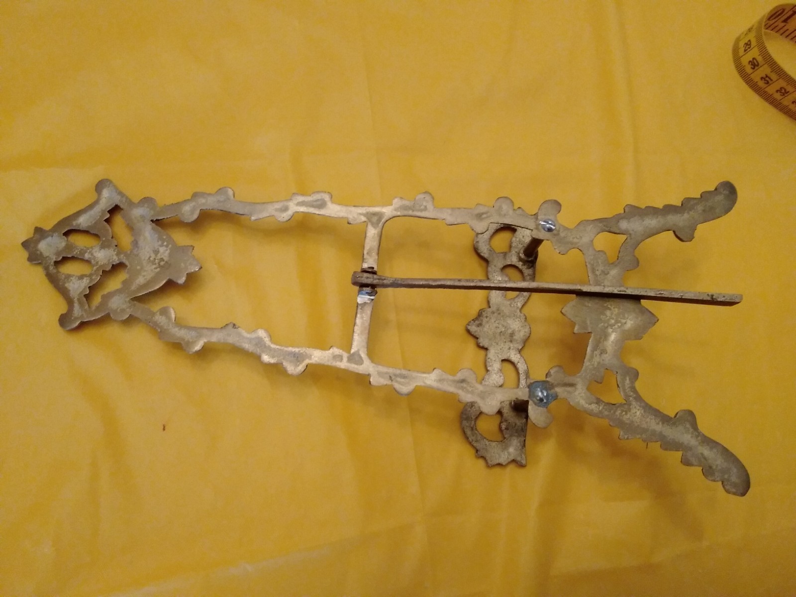 Vintage Metal Victorian Style Art Nouveau Table Display Stand Easel Brass 11”