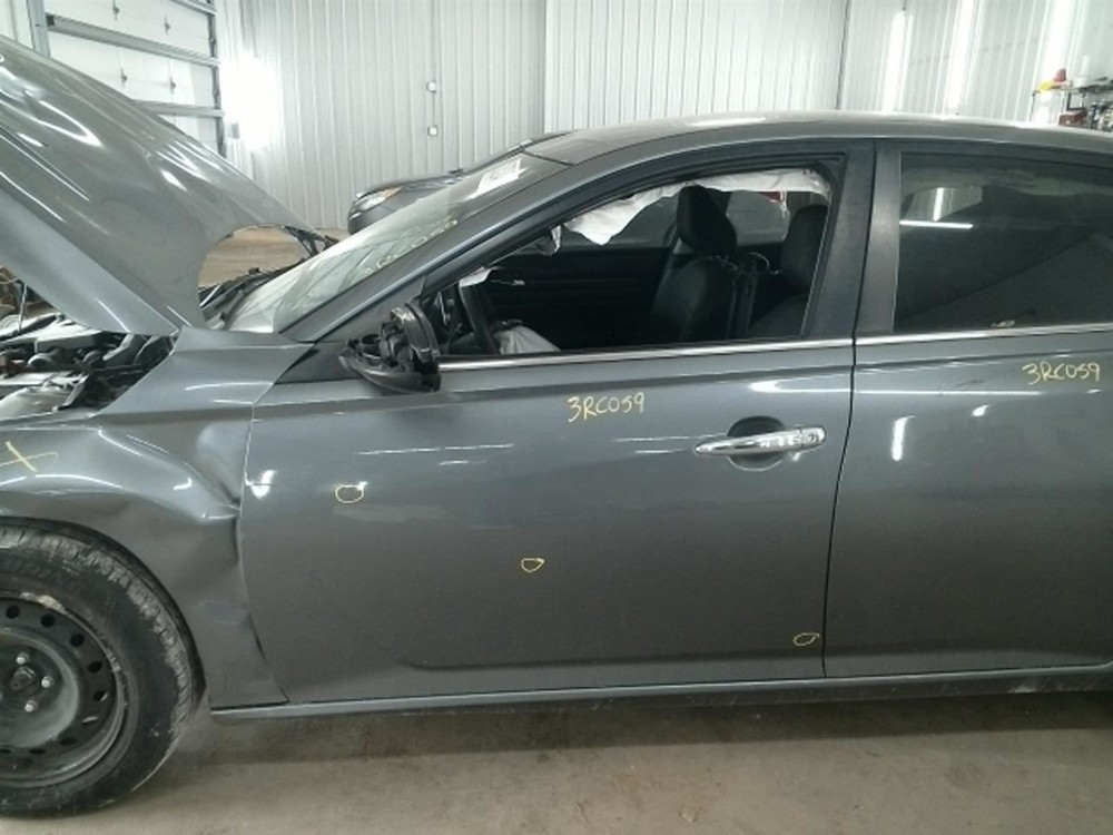 ALTIMA 2020 High Mounted Stop Light 104820431